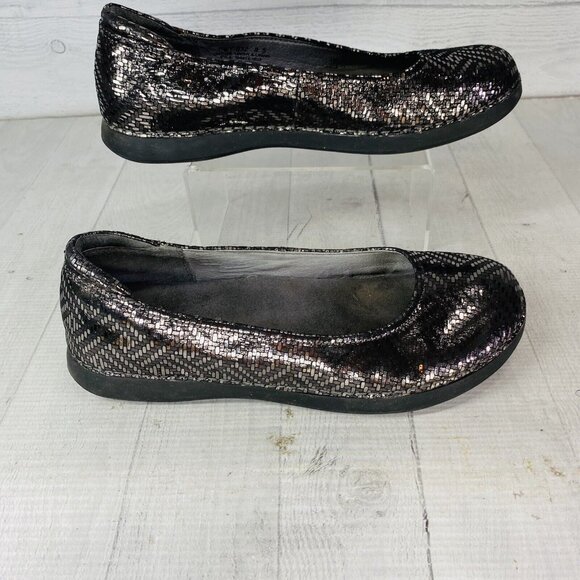 Alegria By PG Lite PEWTER DAZZLER PET-532 Leather Slip On Flat Shoes Size 8.5 - Picture 2 of 14